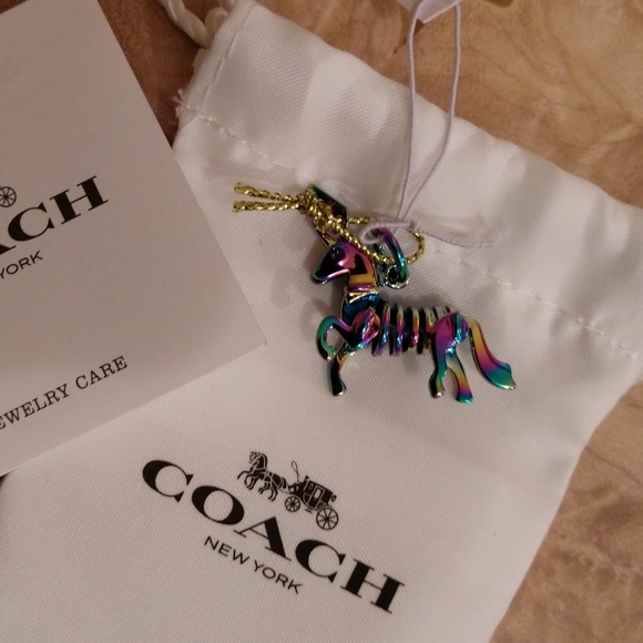 Coach uni oil slick rainbow charm, NWT - Picture 2 of 5